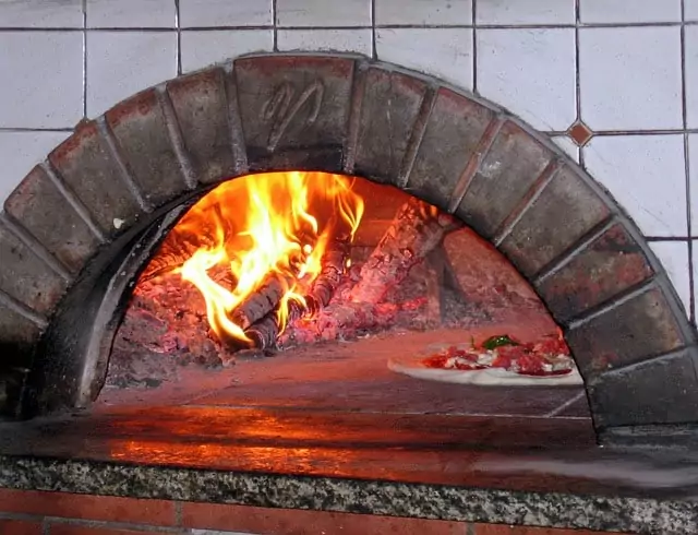 Wood fired oven for Neapolitan pizza