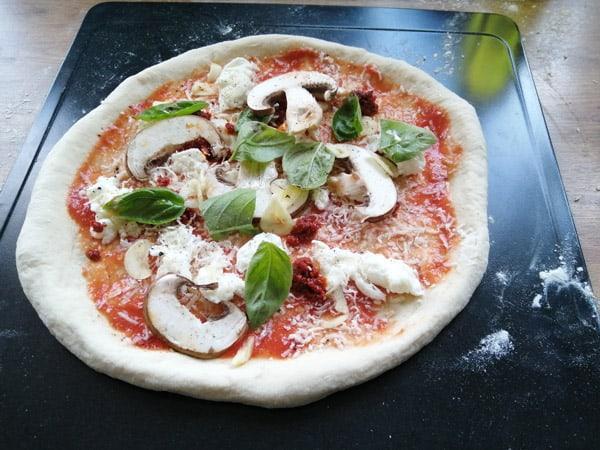 Neapolitan pizza with mushrooms