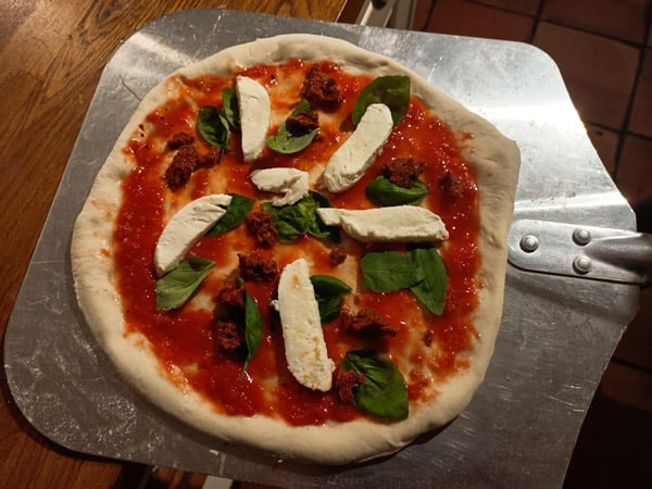 Nutritional value in Neapolitan pizza