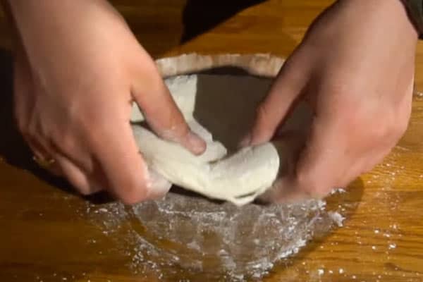 Floured bench for pizza shaping