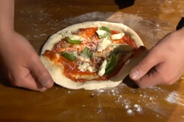 Moving shaped pizza