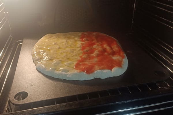 Pizza steel